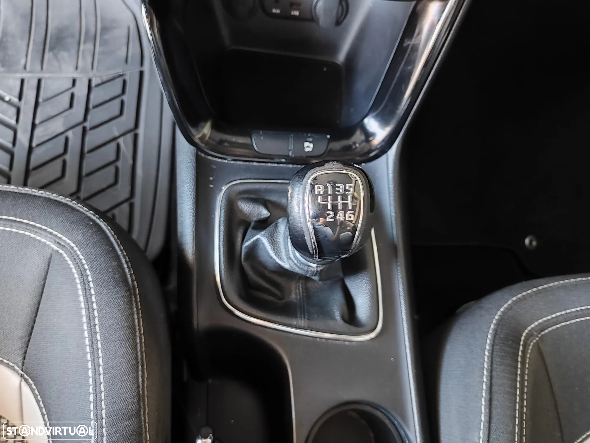 Kia Ceed SW 1.4 CRDi Nav Line - 33