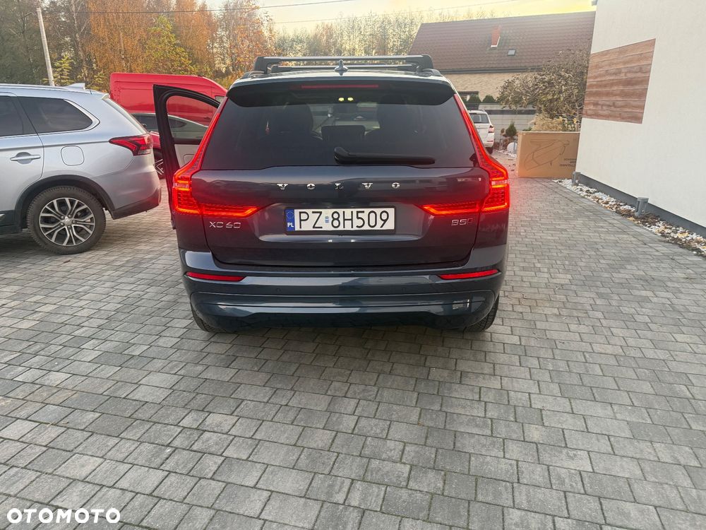 Volvo XC 60 B5 B AWD Ultra Dark - 5