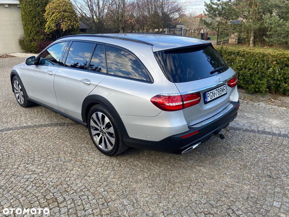 Mercedes-Benz Klasa E 220 d 4Matic 9G-TRONIC - 9