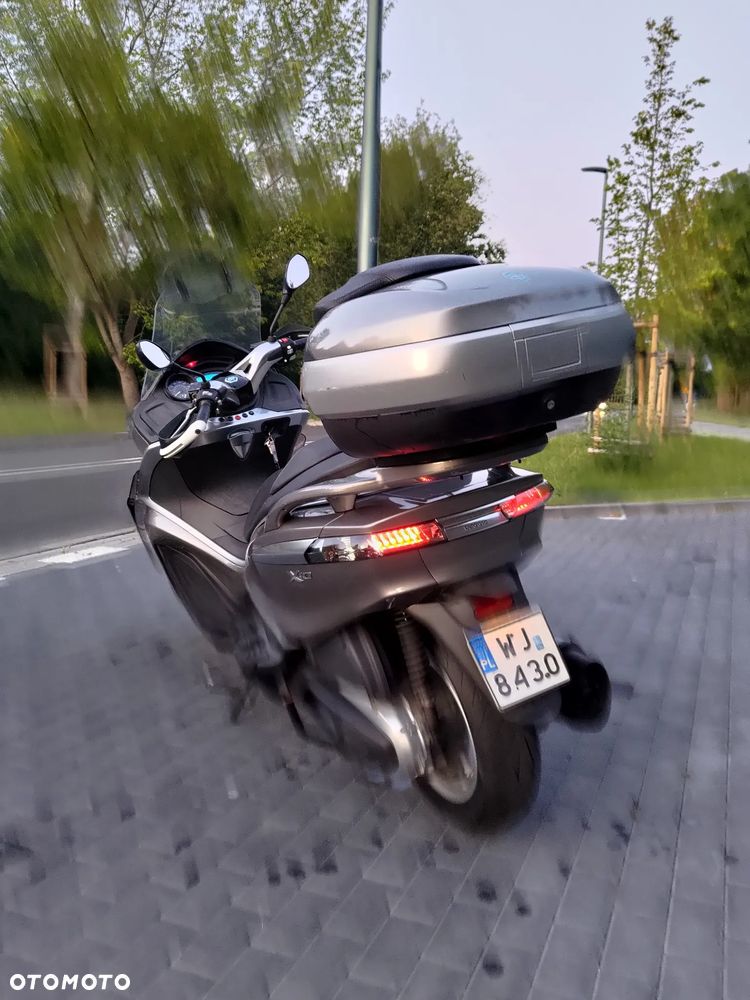 Piaggio X10 - 6
