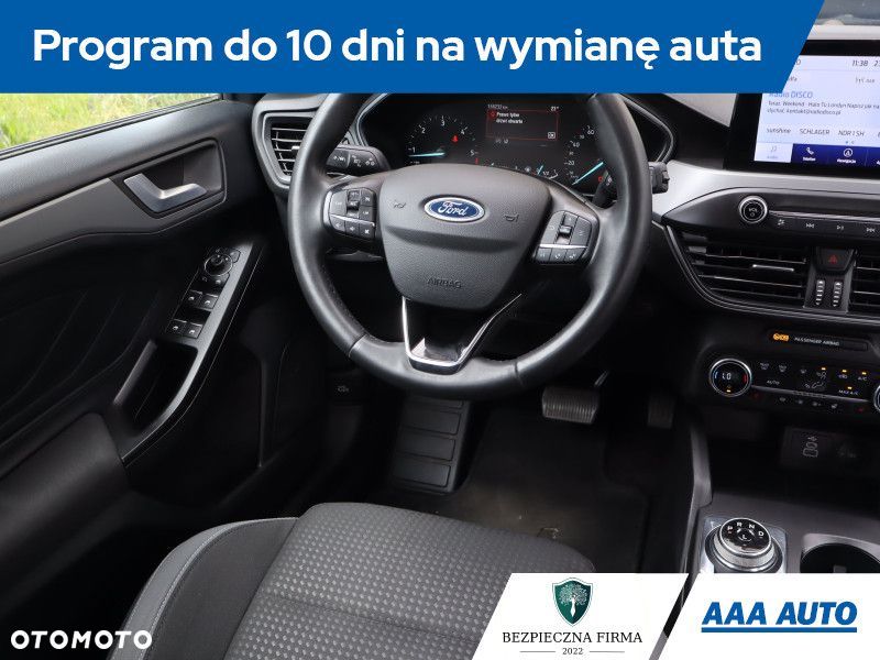 Ford Focus SW - 9