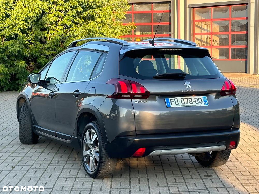 Peugeot 2008 BlueHDi 100 STOP & START Allure - 5