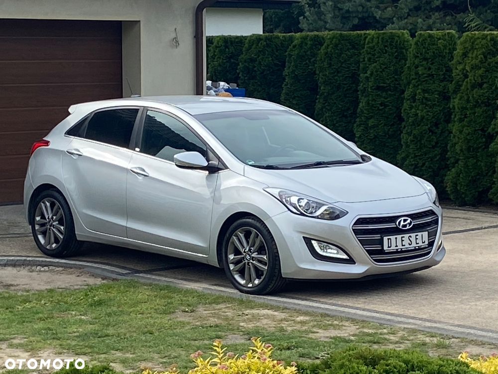 Hyundai i30 blue 1.6 CRDi DCT Passion - 2