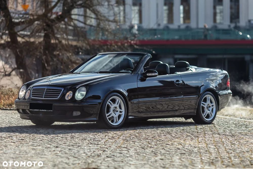 Mercedes-Benz CLK - 3