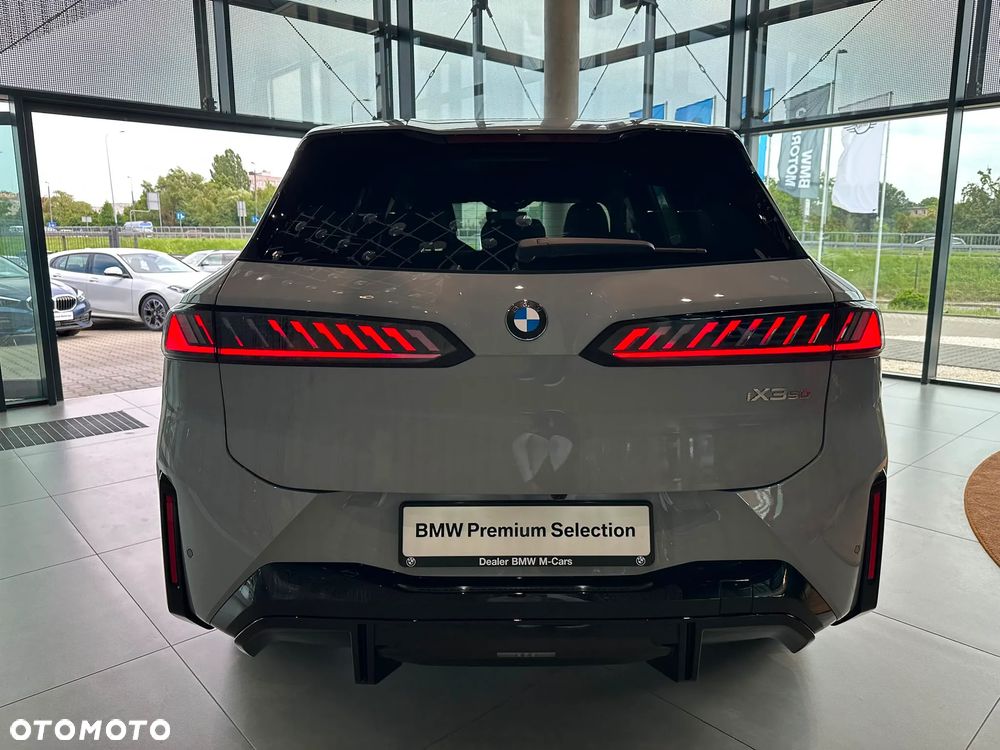 BMW iX3 - 5