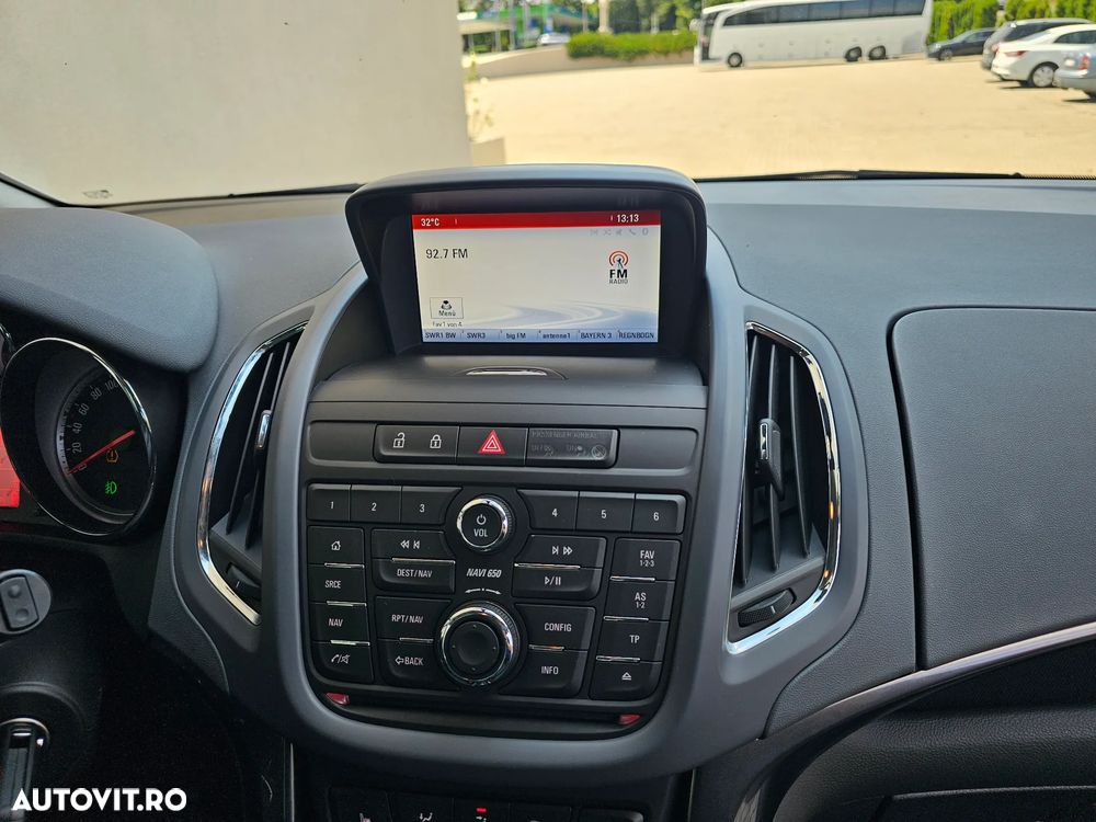 Opel Zafira Tourer 2.0 CDTI ECOFLEX Start/Stop Innovation - 10