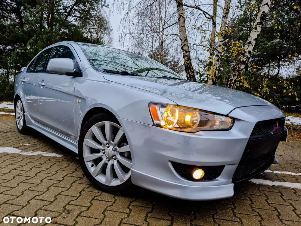 Mitsubishi Lancer 1.8 Intense - 13