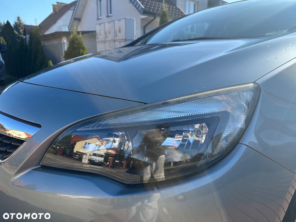 Opel Astra IV 1.4 T Sport EU6 - 8