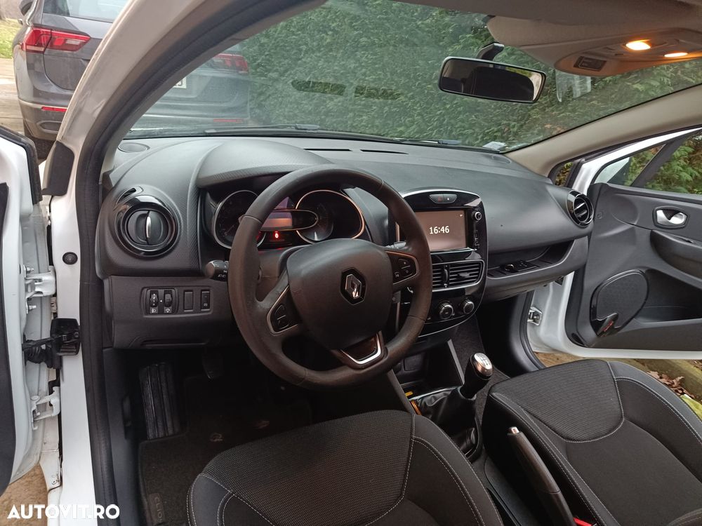 Renault Clio - 16