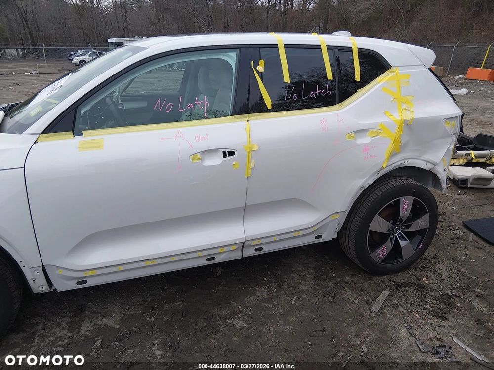 Volvo XC 40 T5 AWD Momentum - 8