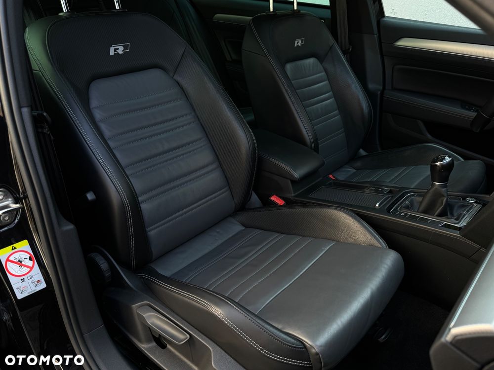 Volkswagen Passat 2.0 TDI (BlueMotion Technology) Highline - 33