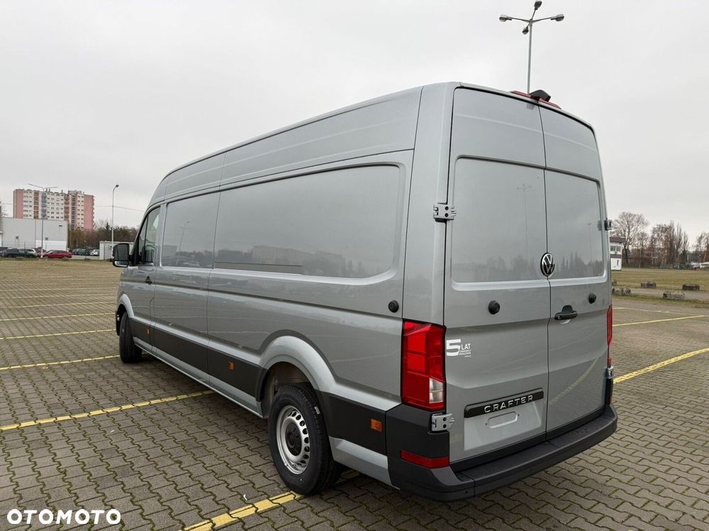 Volkswagen Crafter 35 2.0 TDI L4H3 4490 177KM AUTOMAT - 10