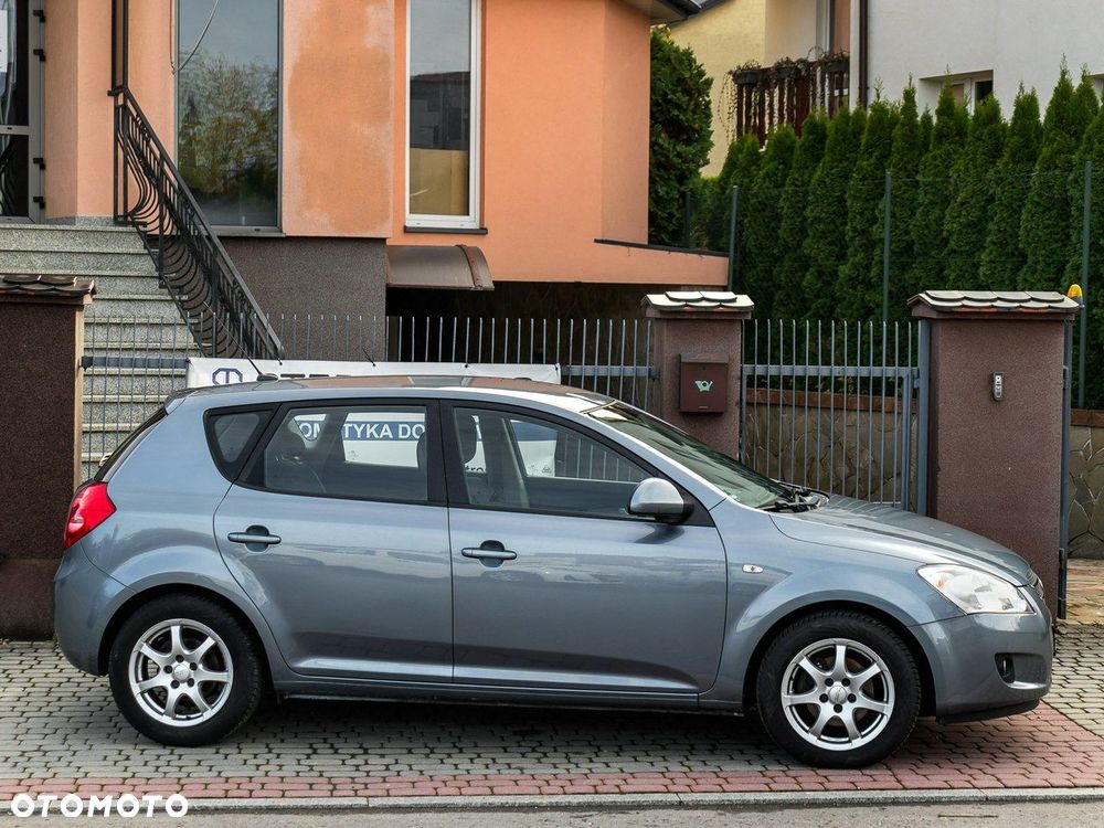 Kia Ceed 1.4 CVVT Attract - 6