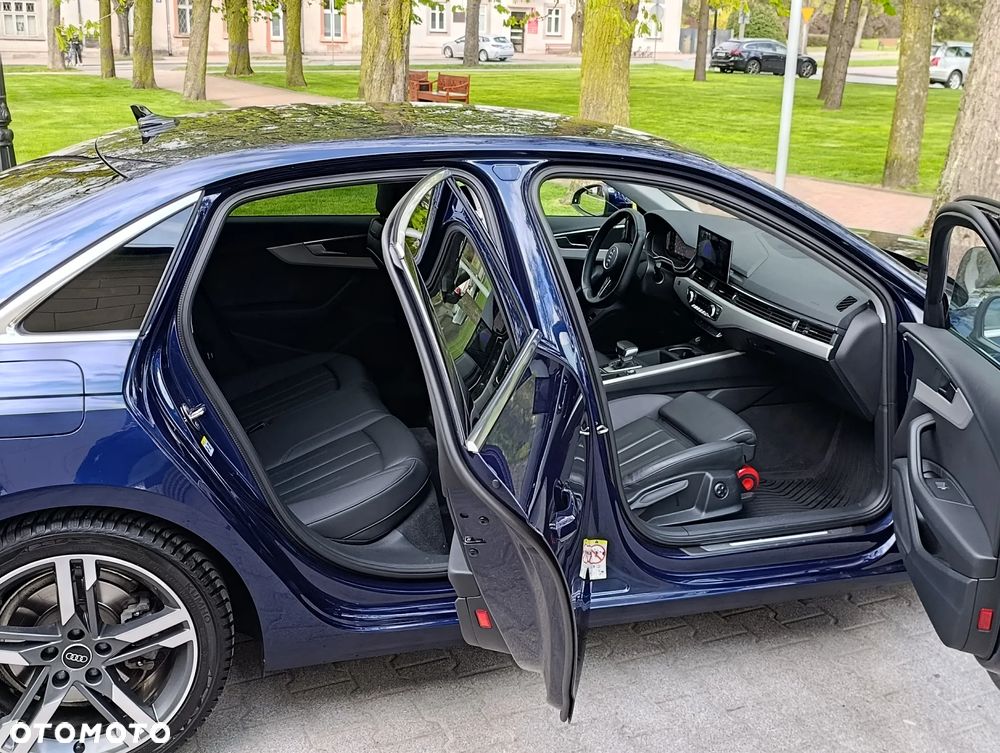 Audi A4 Limousine 35 TFSI mHEV S Line S tronic - 25