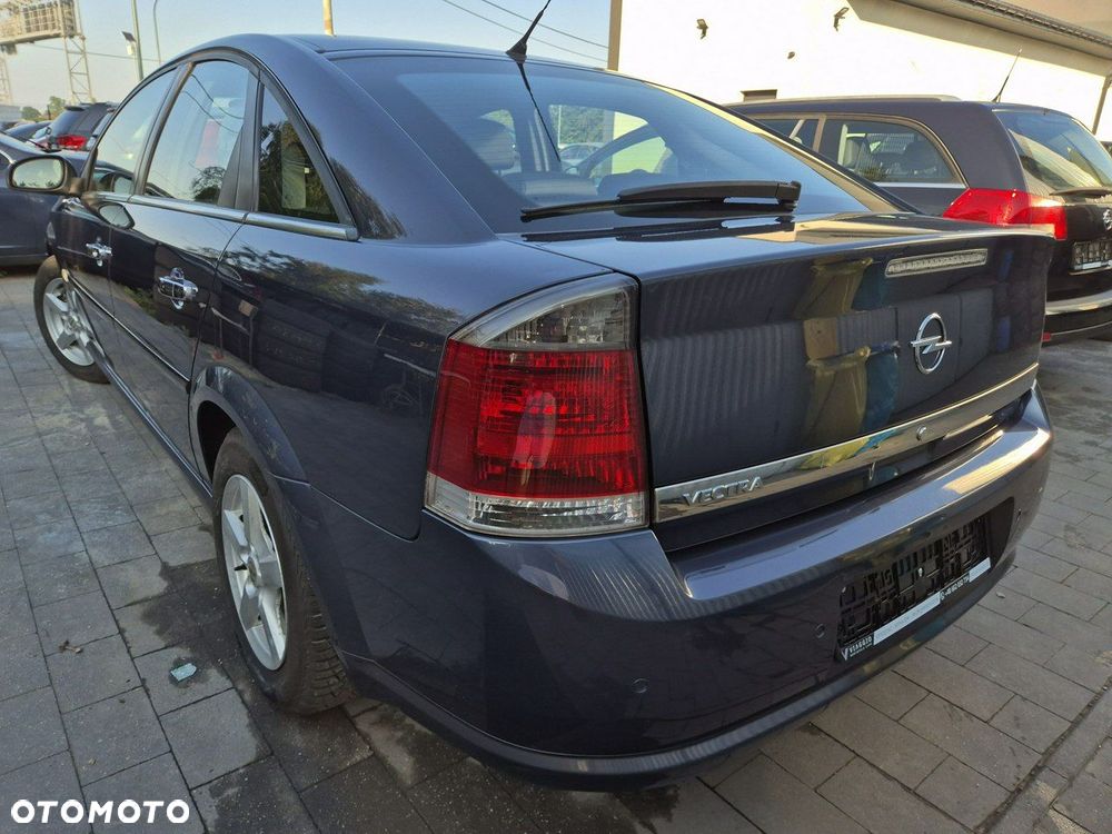 Opel Vectra 1.8 Cosmo plus - 3