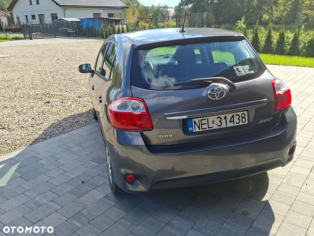 Toyota Auris 1.4 D-4D 2010 - 2