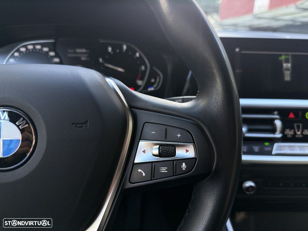 BMW 318 d Advantage - 32