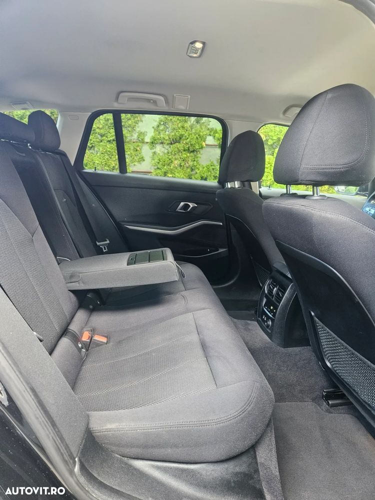 BMW Seria 3 320d Touring xDrive Aut. Edition Luxury Line Purity - 14