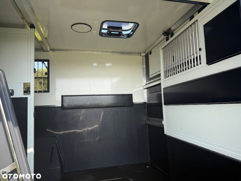 Mercedes-Benz Sprinter - 7