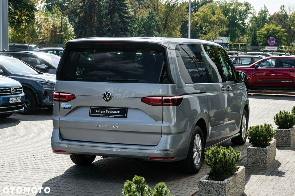 Volkswagen Multivan - 9
