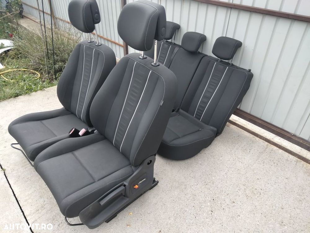 Scaune față și banchetă spate  Renault Megane 3 1, 5 dci - 2