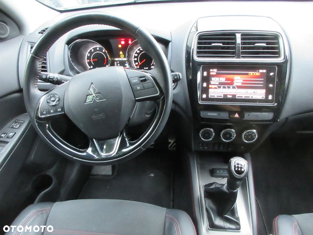 Mitsubishi ASX 1.6 Black Edition - 14