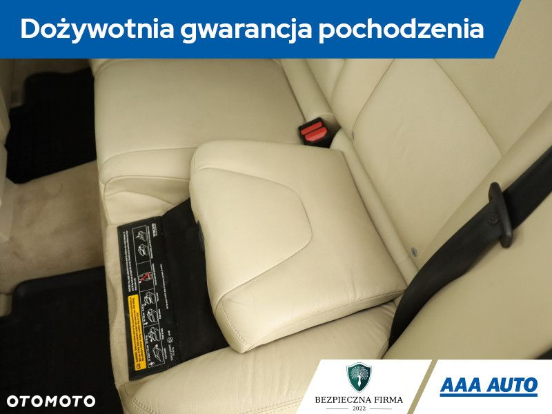 Volvo V60 Cross Country - 11
