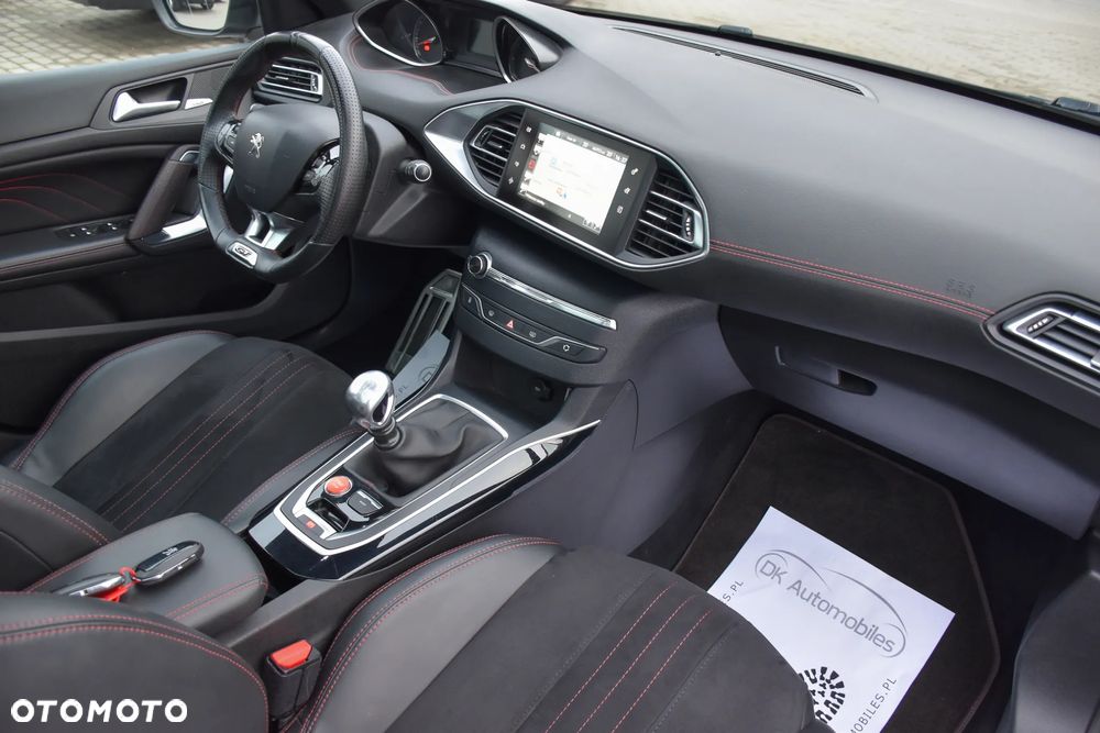 Peugeot 308 1.6 e-THP GT S&S - 26