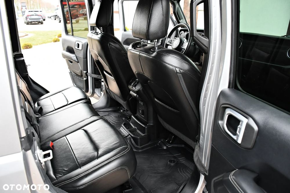 Jeep Wrangler Unlimited GME 2.0 Turbo Sahara - 19