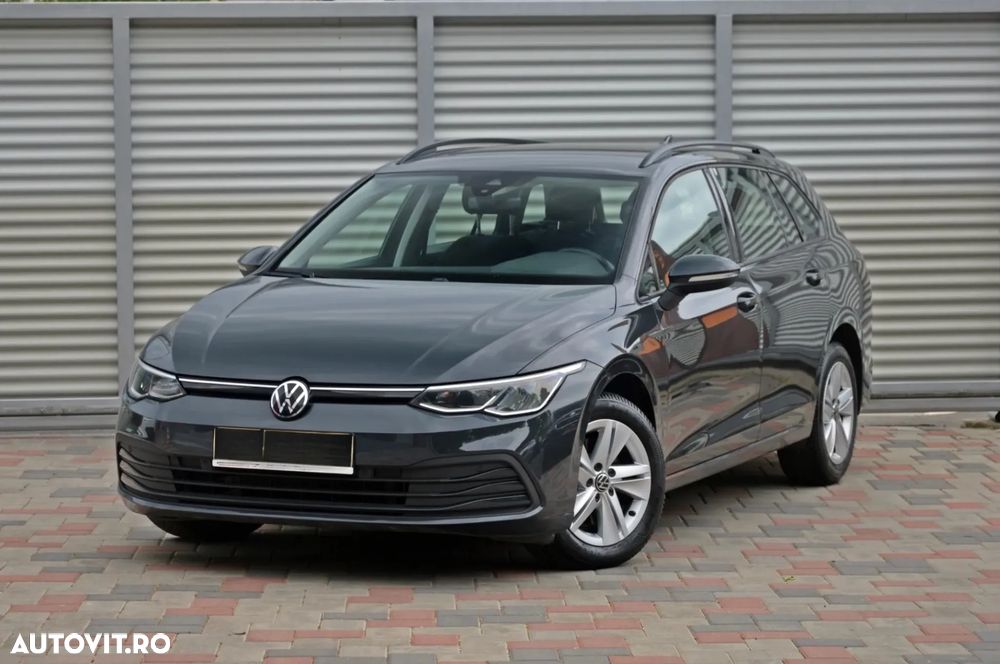 Volkswagen Golf - 1