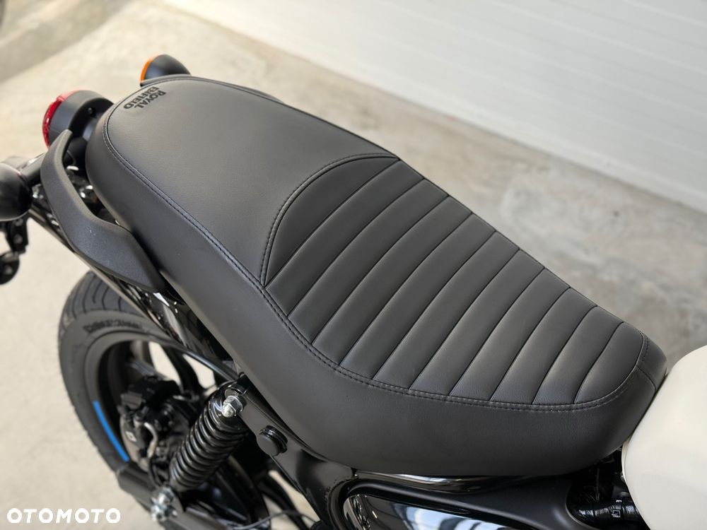 Royal Enfield HNTR - 17