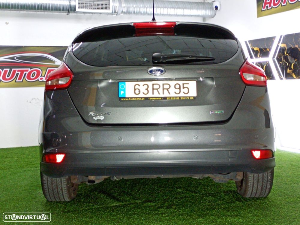 Ford Focus 1.0 SCTi ST-Line - 31