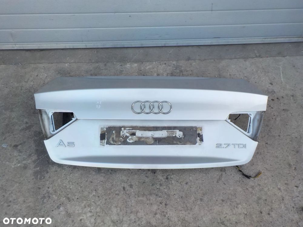 AUDI A5 8T KLAPA BAGAŻNIKA KOLOR LX7W