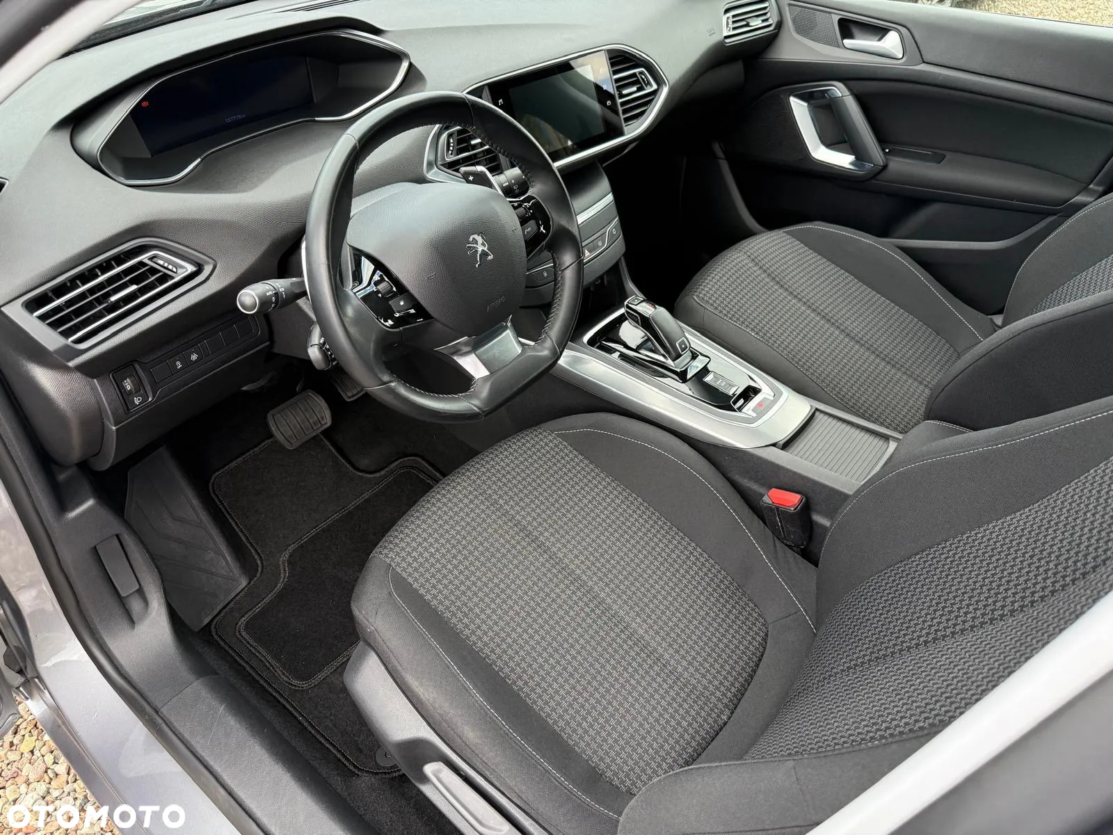 Peugeot 308 SW 1.5 BlueHDi Allure Pack S&S EAT8 - 31