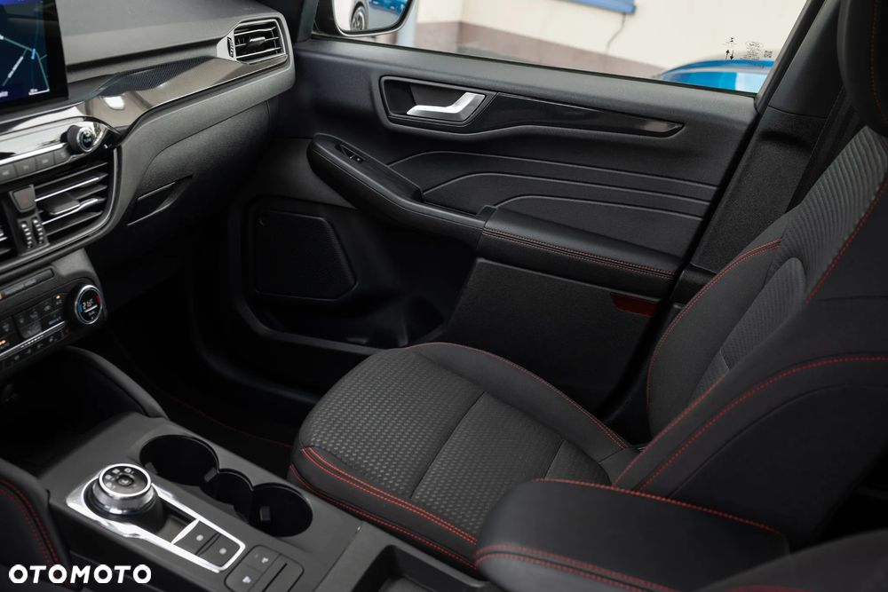 Ford Kuga 2.5 FHEV FWD ST-Line - 19
