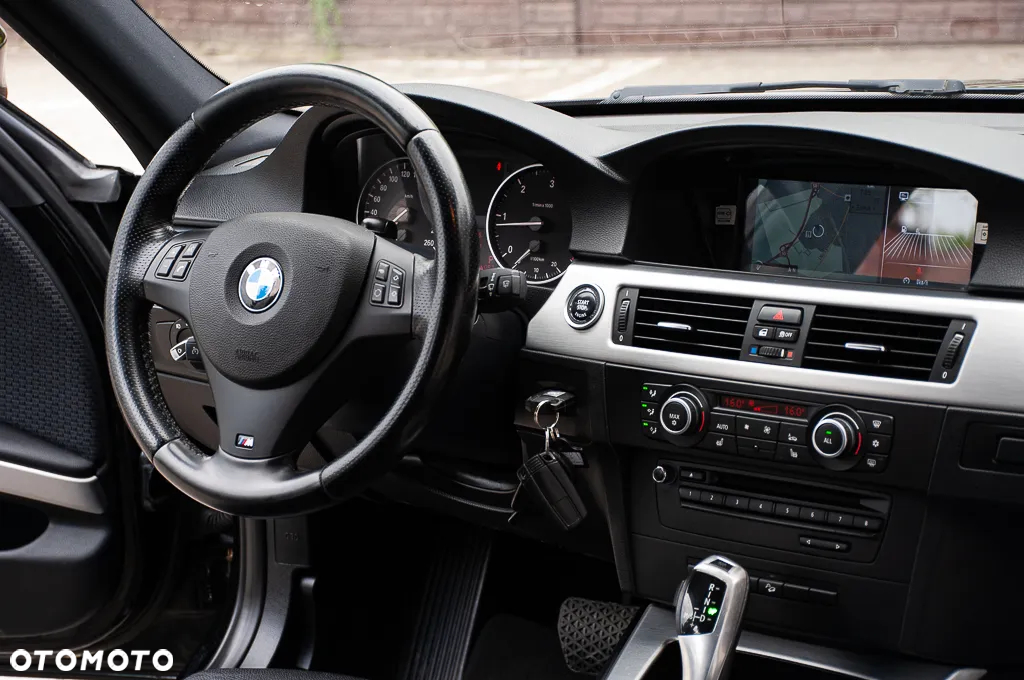 BMW Seria 3 320d xDrive DPF Touring Edition Fleet Exclusive - 30