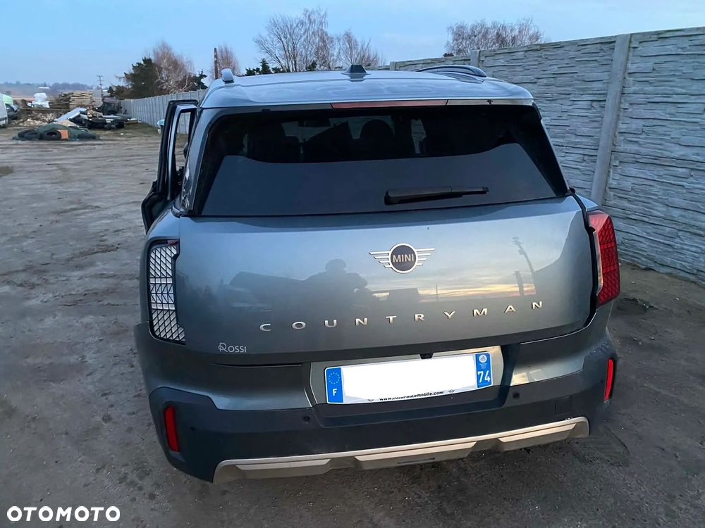 MINI Countryman E Essential Trim - 19