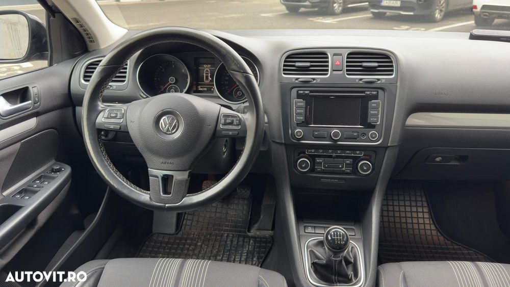 Volkswagen Golf - 14