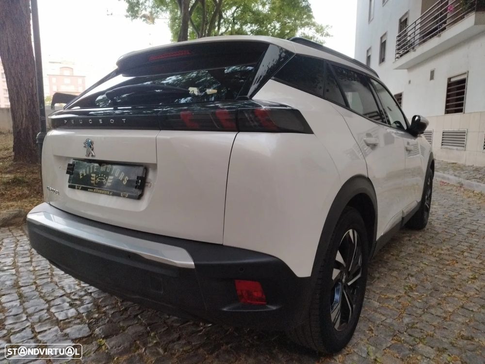 Peugeot e-2008 Allure - 3