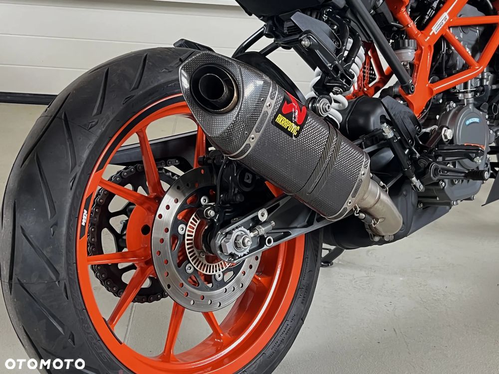 KTM Duke 125 - 26
