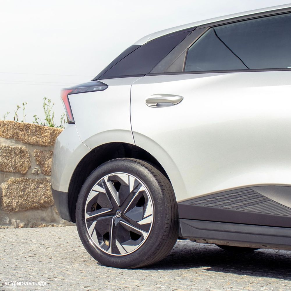 MG MG4 51 kWh Standard - 11