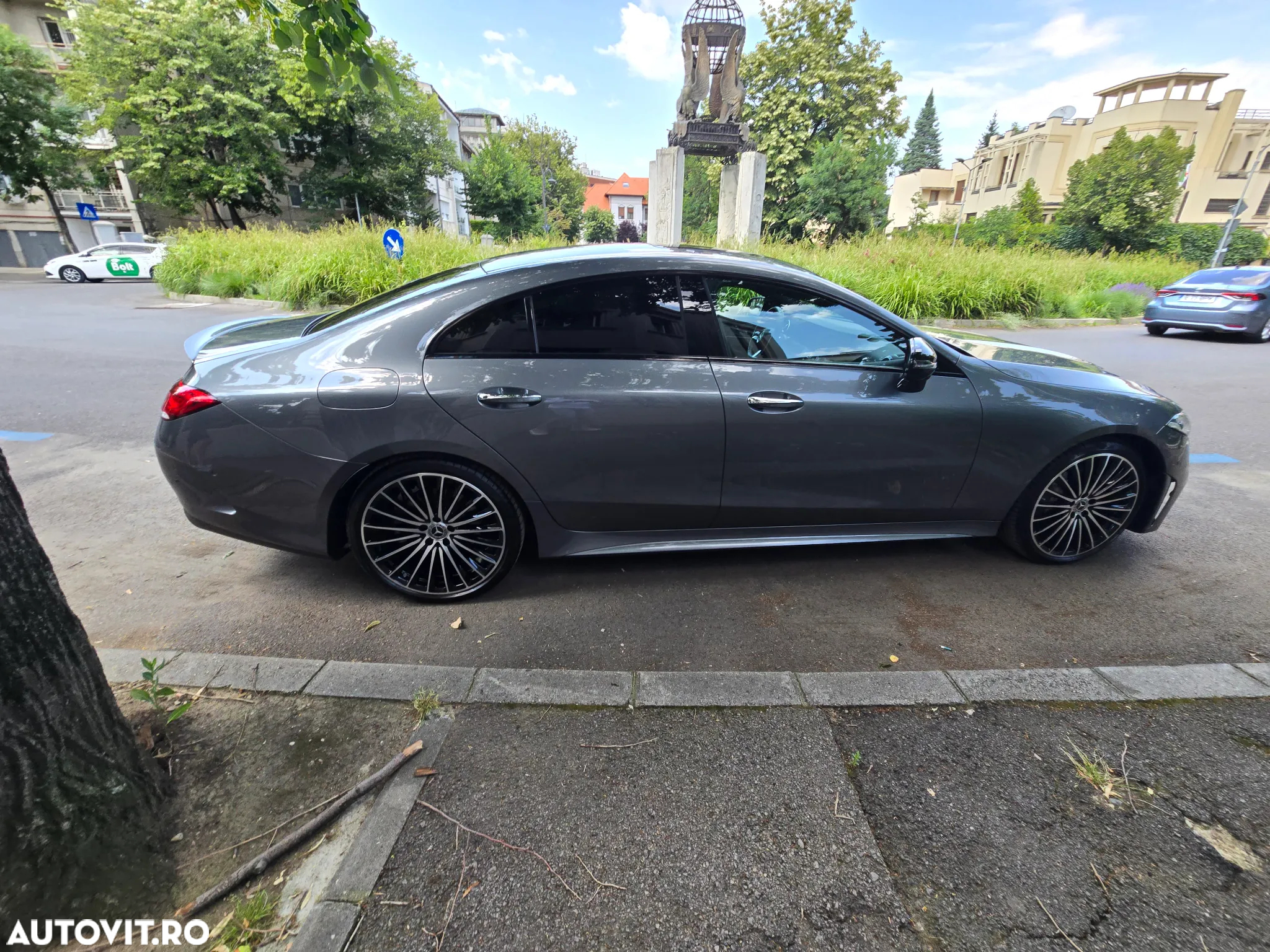 Mercedes-Benz CLS 400 d 4Matic 9G-TRONIC AMG Line - 10