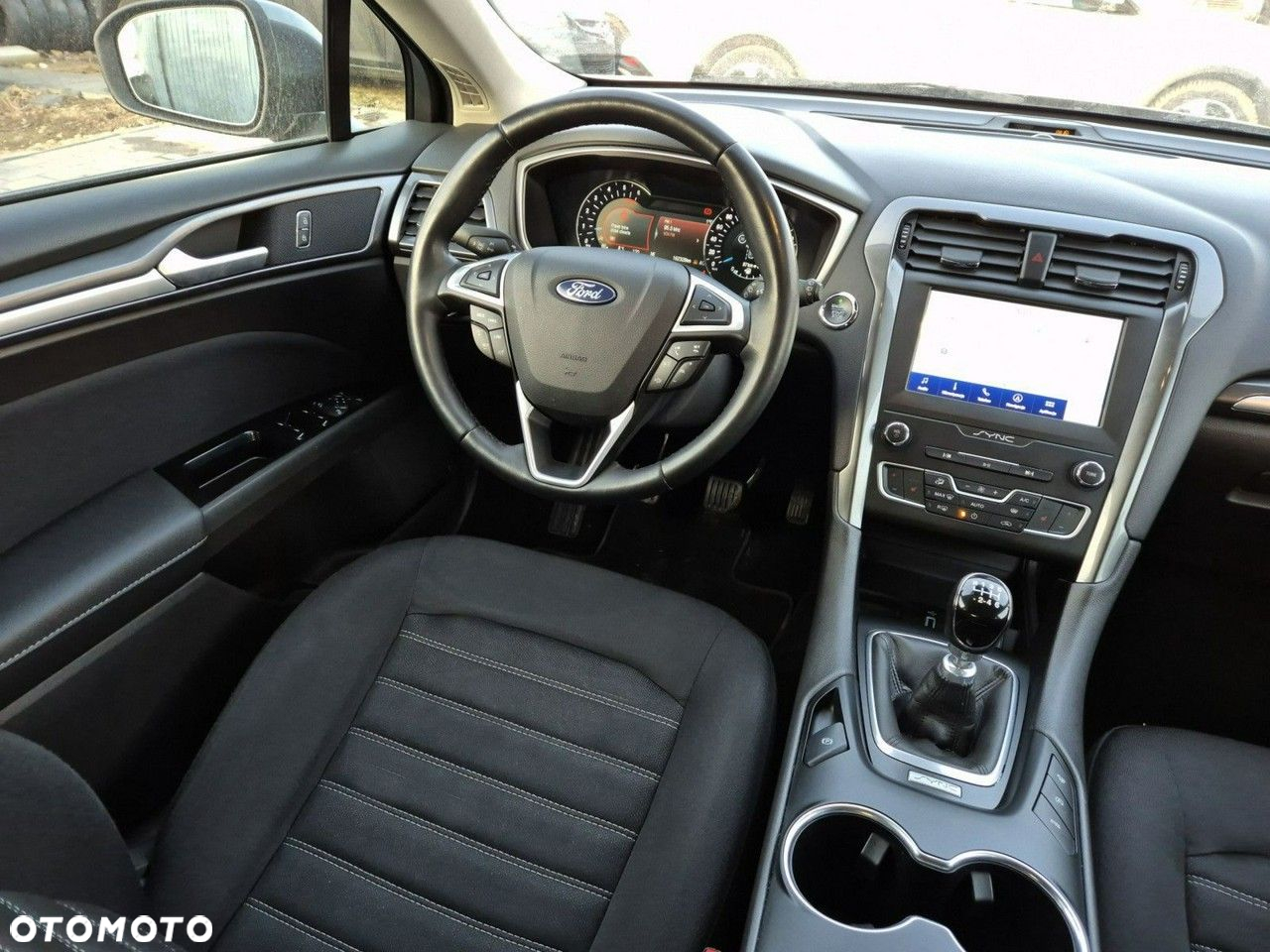Ford Mondeo - 28
