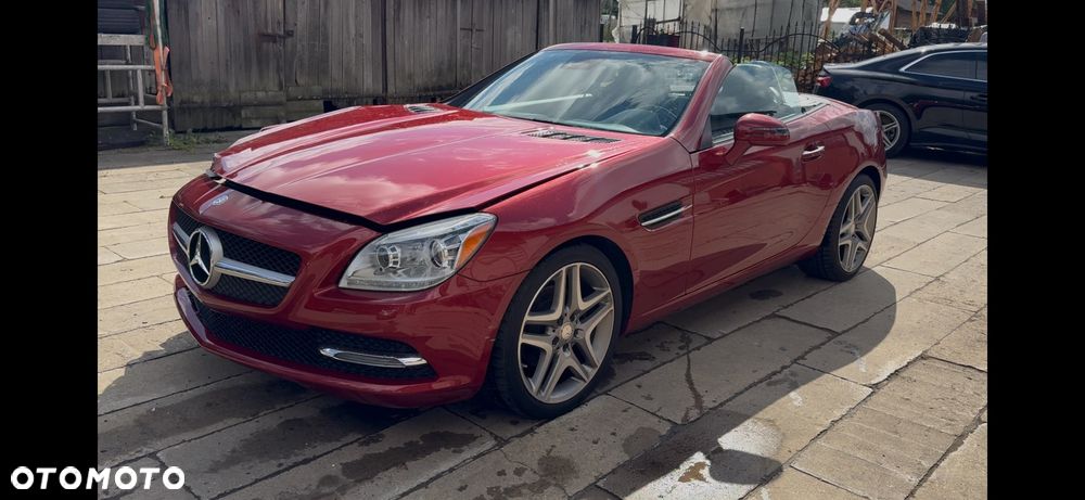 Mercedes-Benz SLK 250 CGI - 4