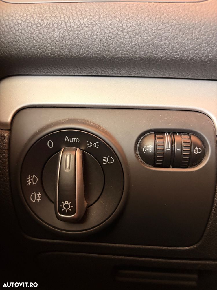 Volkswagen Golf 1.6 TDI DPF BlueMotion Technology Comfortline - 14
