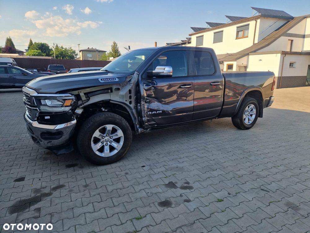 RAM 1500 5.7 Quad Cab Laramie - 4
