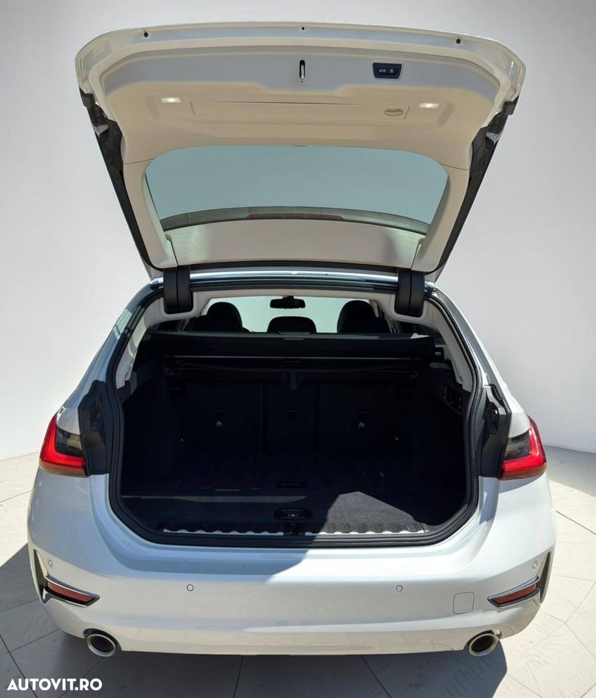 BMW Seria 3 320d xDrive AT MHEV - 18