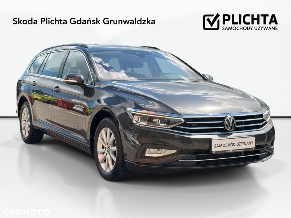 Volkswagen Passat - 4