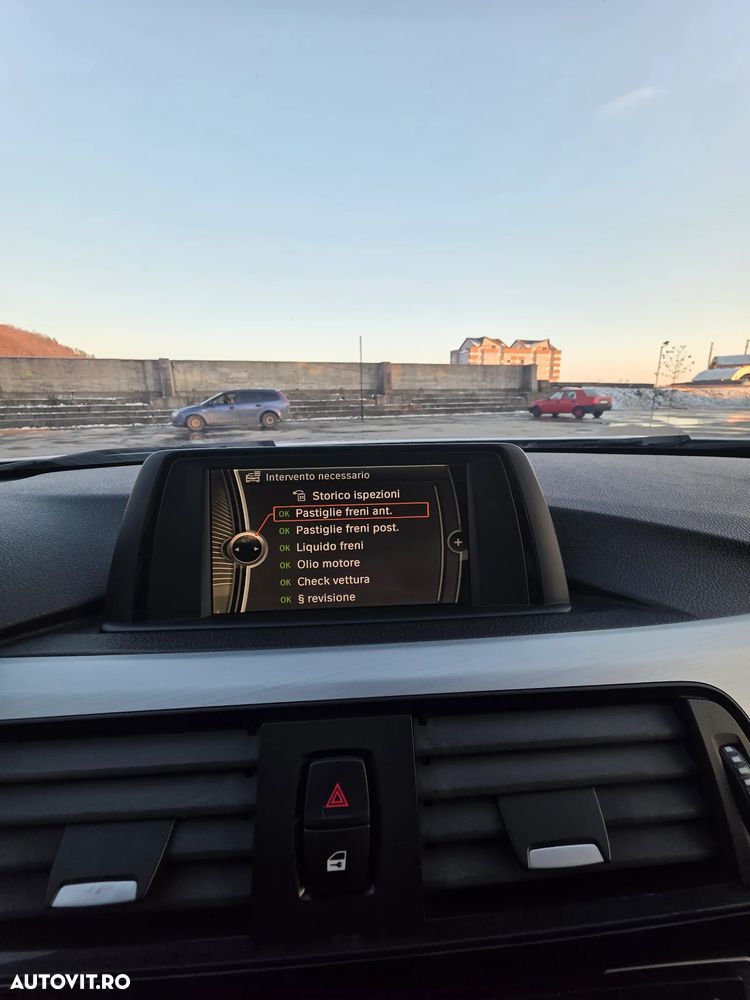 BMW Seria 3 320d - 25