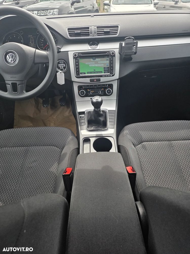 Volkswagen Passat - 6